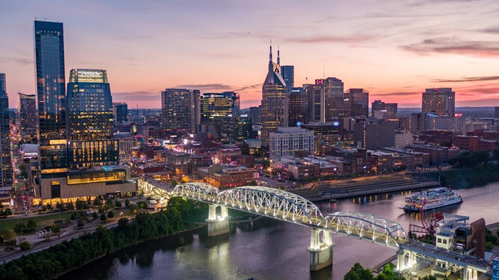 How to Get a Tennessee DSCR Loan in 2026 2 Tennessee DSCR loan in 2025: Downtown Nashville properties